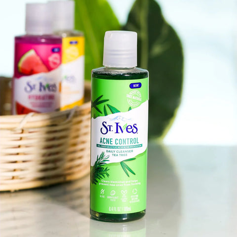 St. Ives Acne Control Daily Cleanser 189ml